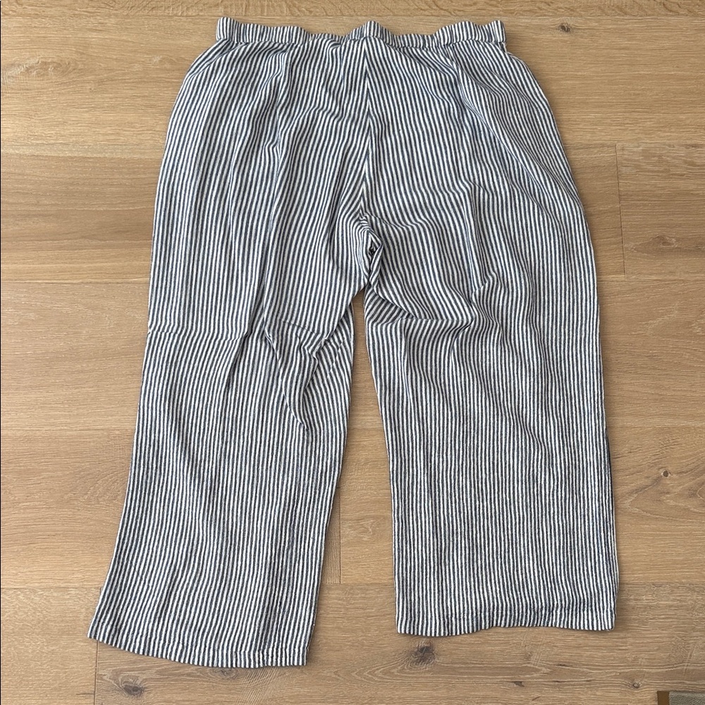 fresh produce Navy and White Vertical Stripe Summer Pant - Picture 3 of 4